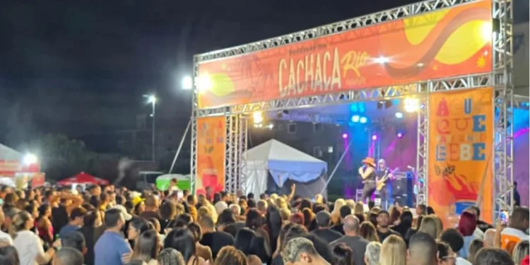 TRÊS DIAS DE FESTA EM CAMPO GRANDE: FESTIVAL DA CACHAÇA PROMETE SABORES DO INTERIOR, MÚSICA E ATRAÇÕES GRATUITAS
