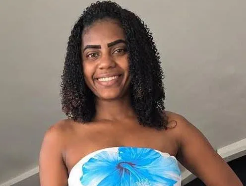 MULHER É ATACADA ENQUANTO DORMIA DENTRO DE CASA EM SEPETIBA; RELATO APONTA ABUSO E GOLPES DE FACA