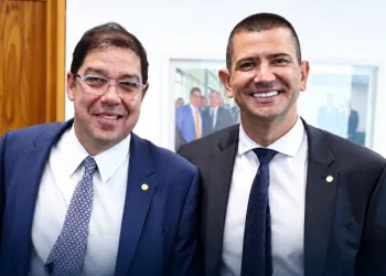 Auditoria aponta relações empresariais entre Douglas Ruas e grupo de Altineu Côrtes; caso chega à PGR