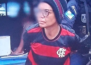 ( IMAGENS FORTES) MACABRO!!! MULHER DE 64 ANOS DIZ TER MATADO COMPANHEIRA E QUEIMADO O CORPO EM SANTA CRUZ