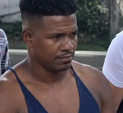 TIO É PRESO APÓS ABUSAR DA PRÓPRIA SOBRINHA DE 10 ANOS NO RIO , QUE ESTÁ GRÁVIDA