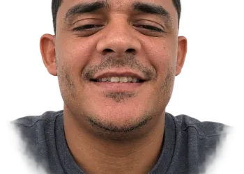 ANGÚSTIA EM GUARATIBA: MARCOS VINICIUS, DE 27 ANOS, DESAPARECE E FAMÍLIA FAZ APELO URGENTE