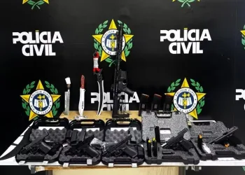 Falso curso de sargento usado para facilitar a compra de armas de uso restrito.