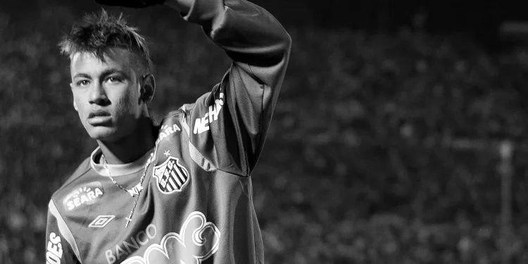 Neymar - Santos b&w