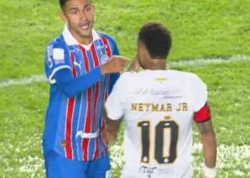 Neymar critica Nestor após expulsão durante Santos x Bahia.