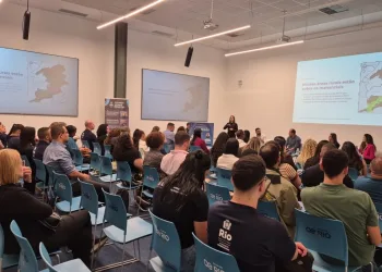 Saneamento rural em comunidades de Nova Iguaçu.
