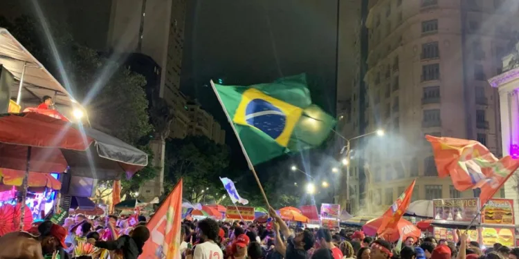 Pós-eleições no Brasil: etapas até a diplomação e a posse dos eleitos.