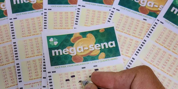 Sorteios da Mega-Sena em semana especial.