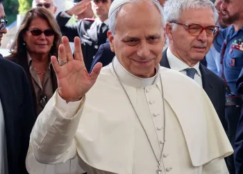 Papa Leão XIV durante a recuperação do câncer de pulmão.