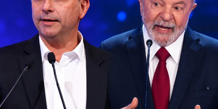 URGENTE!! REDE RECORD CANCELA DEBATE ENTRE LULA E FLÁVIO BOLSONARO E DECISÃO AGITA ELEITORES NAS REDES SOCIAIS!!