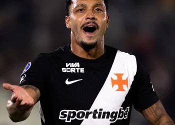 JOGADOR DO VASCO ENTRA NA MIRA DA POLÍCIA, É INTIMADO A ENTREGAR PASSAPORTE E CASO ENVOLVE SUSPEITA DE LIGAÇÃO COM COMANDO VERMELHO