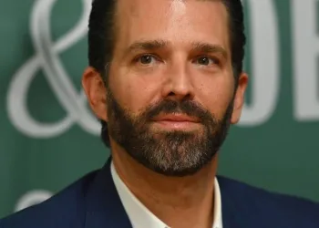 URGENTE!! FILHO DE TRUMP COMPARTILHA PUBLICAÇÃO QUE CHAMA LULA DE “PRÓXIMO MADURO”