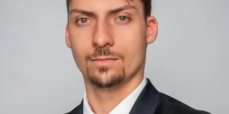 URGENTE!!  JAIR RENAN BOLSONARO MIRA PRESIDÊNCIA DA CÂMARA EM 2027 E PODE ENTRAR NO JOGO POLÍTICO PARA 2030