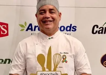 ORGULHO DE CAMPO GRANDE! CHEF TEO SILVEIRA CONQUISTA O 1º LUGAR EM CONCURSO DE TORRESMO NO RJ