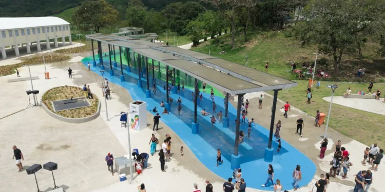 Parque Oeste Ana Gonzaga, complexo de esporte e lazer em Inhoaíba, na Zona Oeste do Rio.