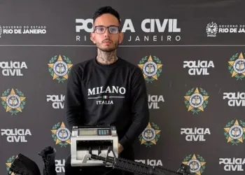 Influenciador automotivo investigado por suspeita de intermediar peças de carros roubados.