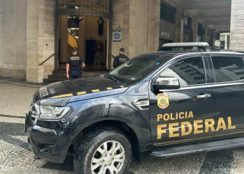 Contratos de castração animal investigados pela Polícia Federal no Rio de Janeiro.