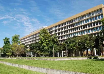 Polícia Federal investiga fraude em concurso da UFRJ.