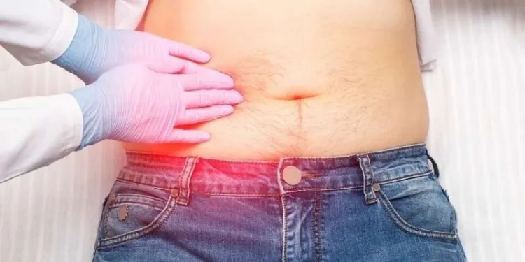 Pedra na vesícula e sinais que podem exigir avaliação médica.