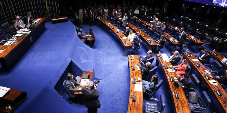 Limite do MEI e perdão de dívidas aprovados pelo Senado.